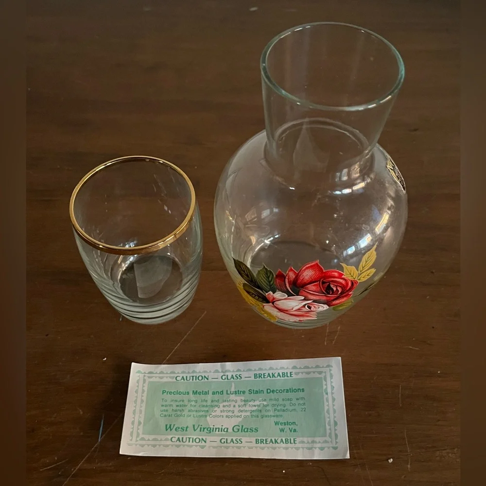 🌹West Virginia Paladium 22K Gold Floral Glass Carafe with Red and White Roses🌹 - Picture 11 of 12